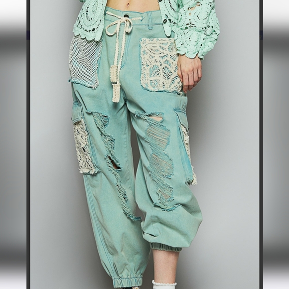 POL Drawstring Pocketed Contrast Jogger Pants